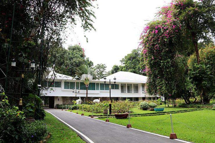 พระตำหนักภูพานราชนิเวศน์
